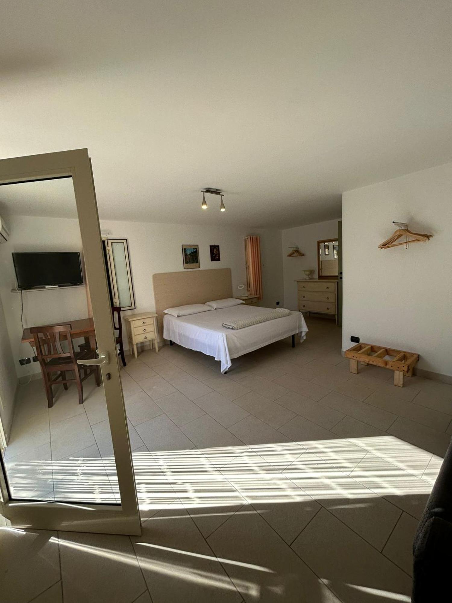 Villa Lamandia 모노폴리 외부 사진